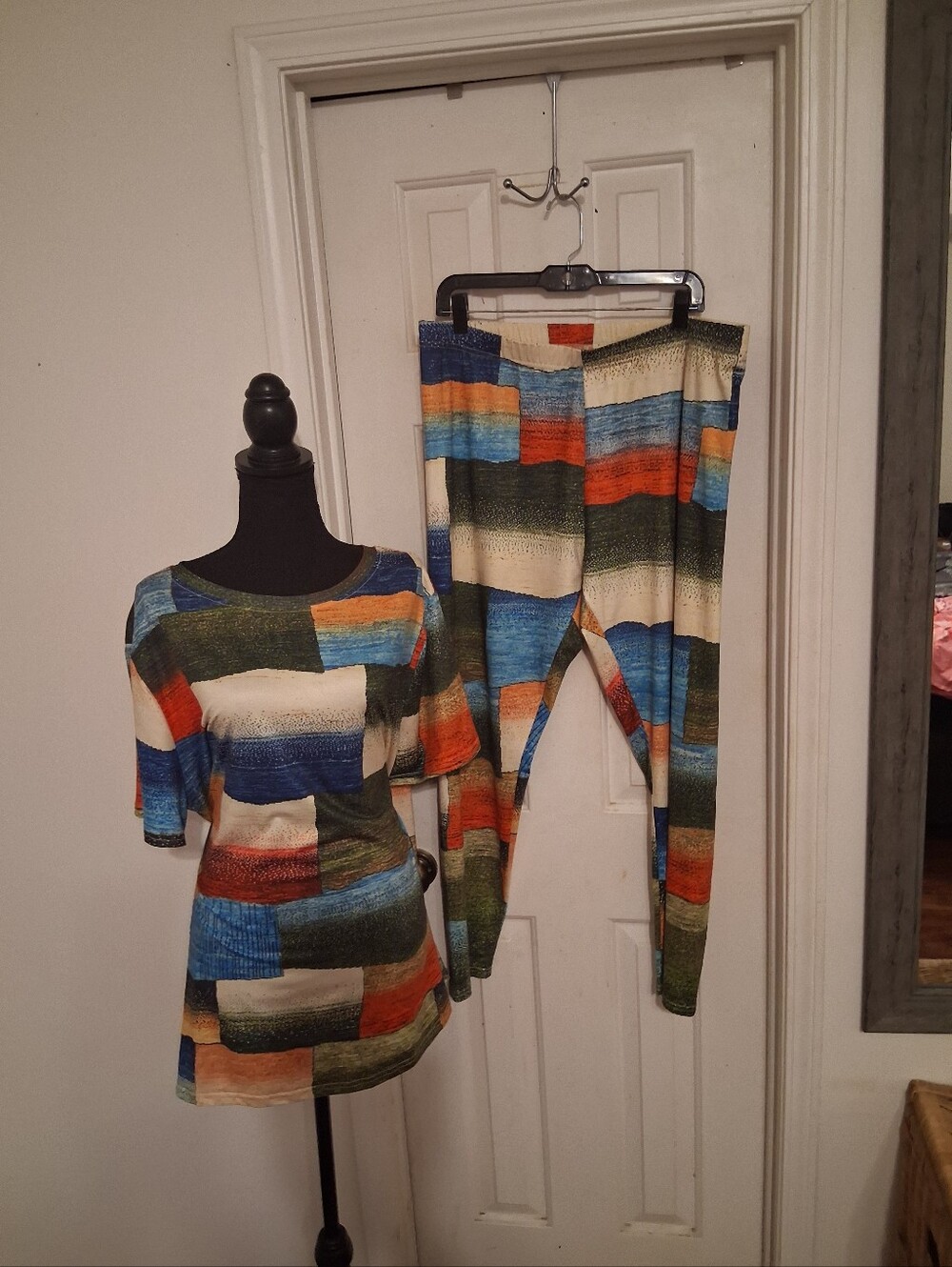 Multicolor Striped Knit Pants & Top Set - Women's - Picture 3 of 8